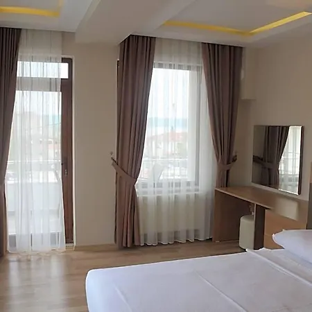Longoz Otel İğneada