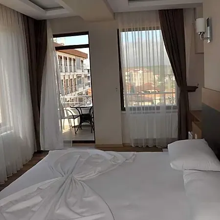 Szálloda Longoz *