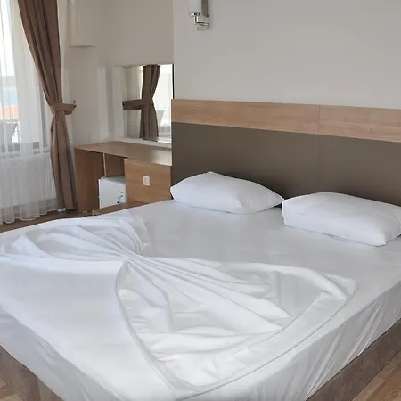 Longoz Hotel İğneada